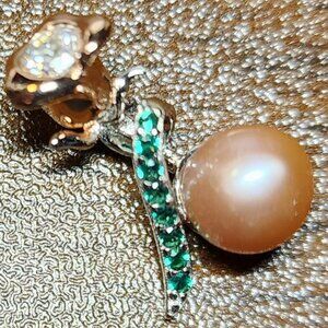 Pearl Rose Pendant